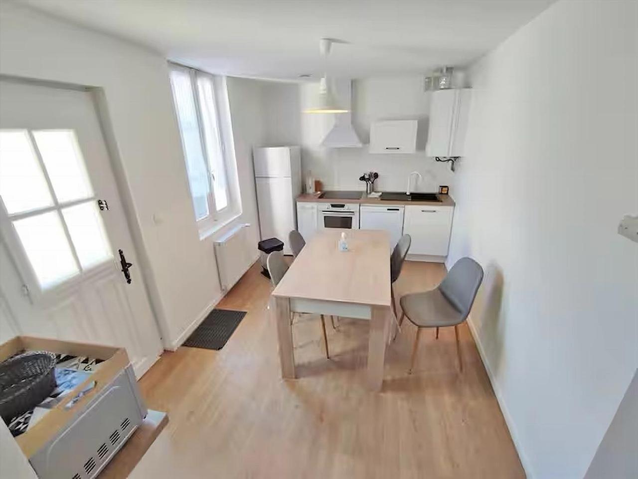 Апартаменты L'Alexiane, Centre Luchon, Parking Gratuit, Wifi Bagneres-de-Luchon Экстерьер фото