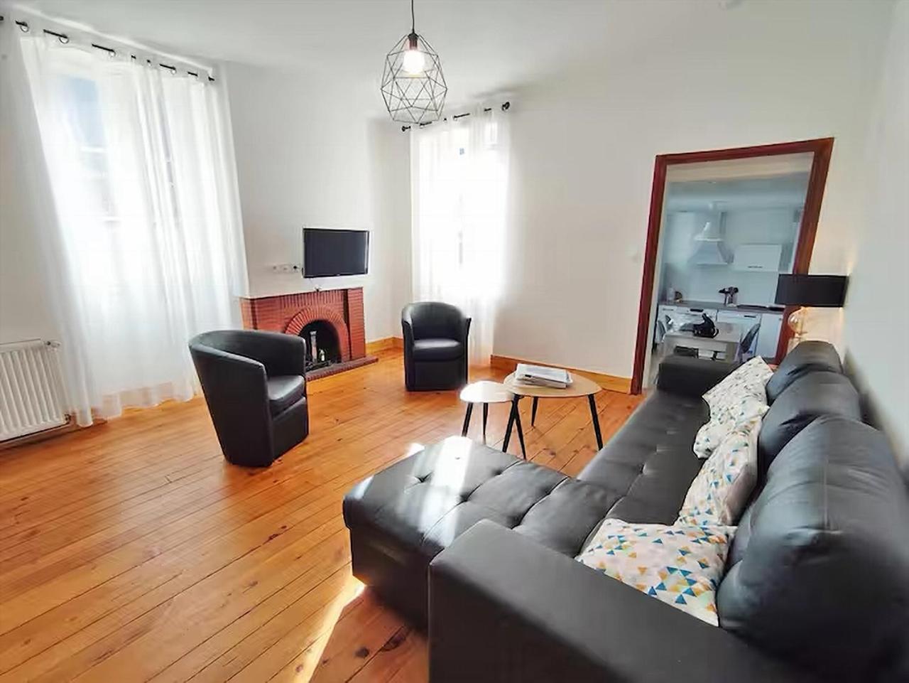 Апартаменты L'Alexiane, Centre Luchon, Parking Gratuit, Wifi Bagneres-de-Luchon Экстерьер фото